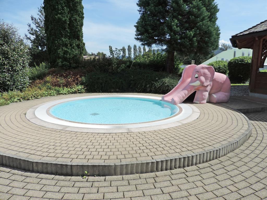 Golf-Tennis-Wellnesshotel Mori Sankt Kanzian am Klopeiner See Exterior photo