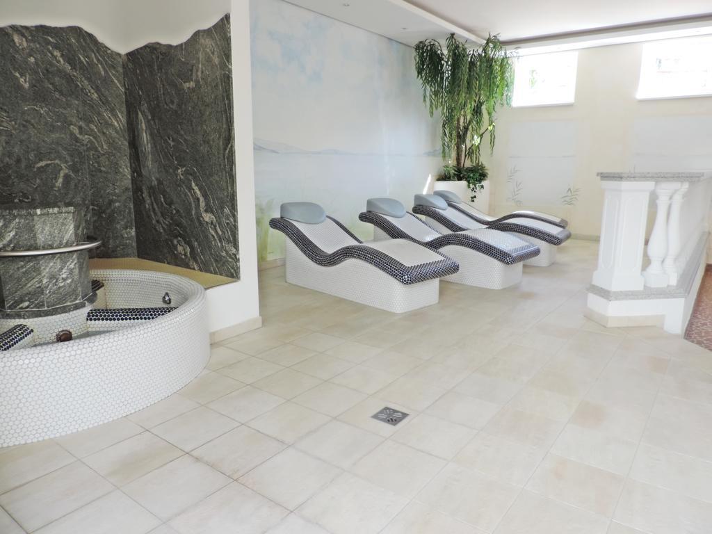 Golf-Tennis-Wellnesshotel Mori Sankt Kanzian am Klopeiner See Exterior photo